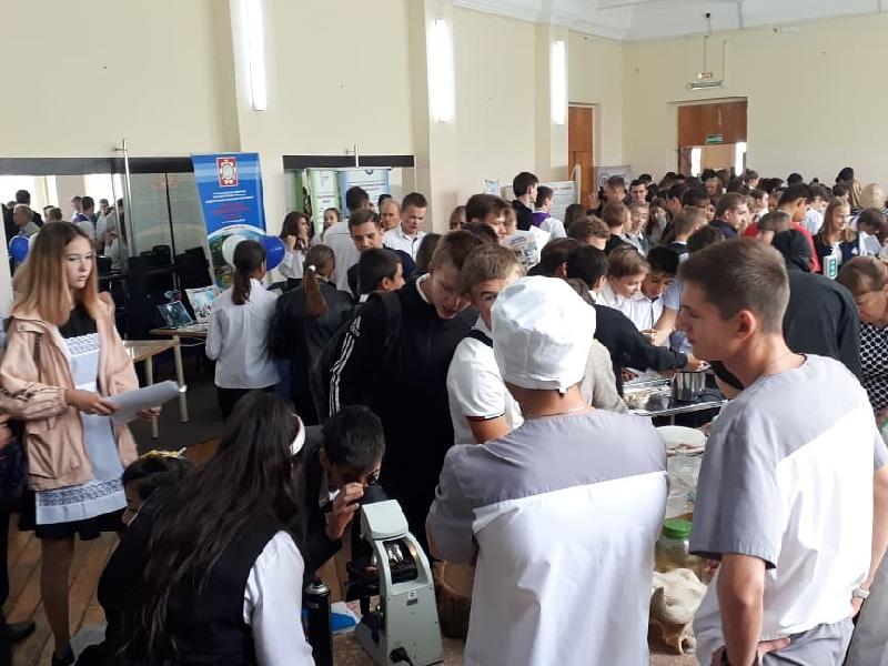В Курганинске прошла краевая ярмарка вакансий «Планета ресурсов»