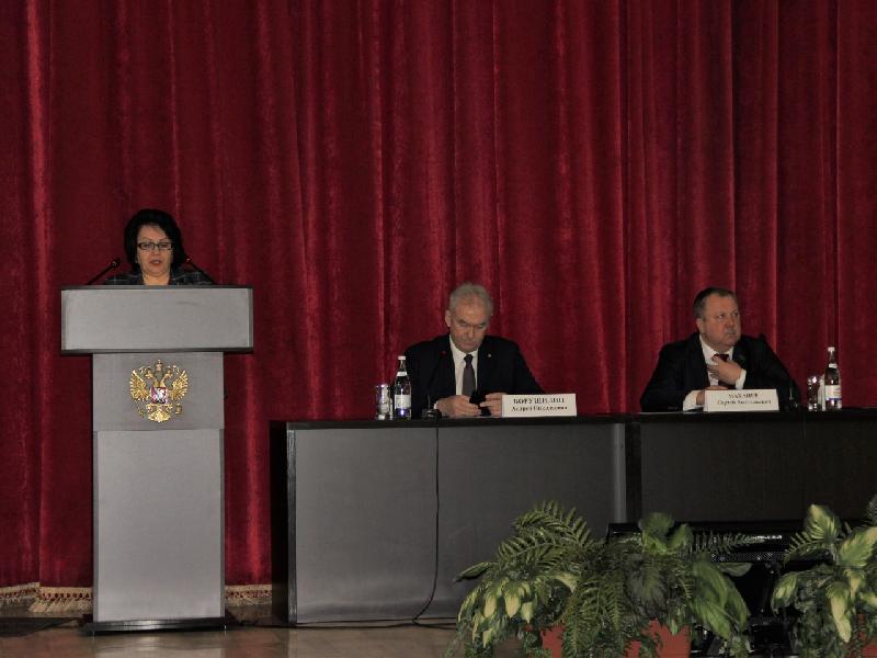 Глава Курганинского района Андрей Ворушилин провел сегодня расширенное планерное аппаратное совещание