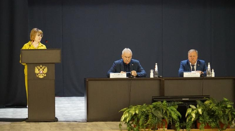 Глава Курганинского района Андрей Ворушилин провел расширенное планерное аппаратное совещание