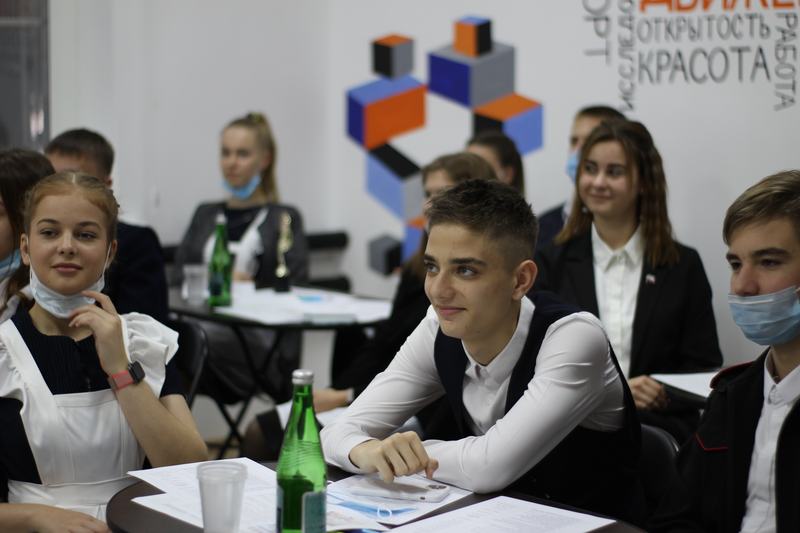 В Курганинске состоялось заседание районного Совета школьного самоуправления