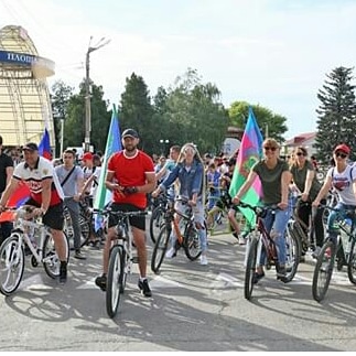 Молодежь Курганинска поддержала антинаркотическую акцию «Велопробег-2019»