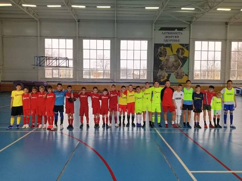 Соревнования по мини-футболу посвятили Дню Конституции