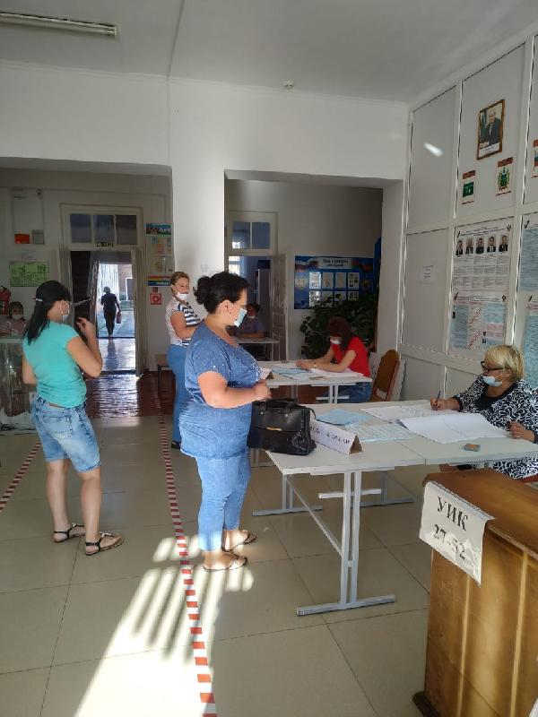 59 избирательных участков открылись сегодня утром в Курганинском районе