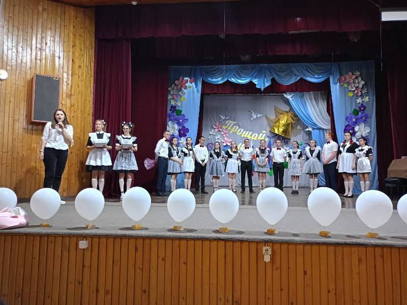 Последний звонок в школе станицы Темиргоевской