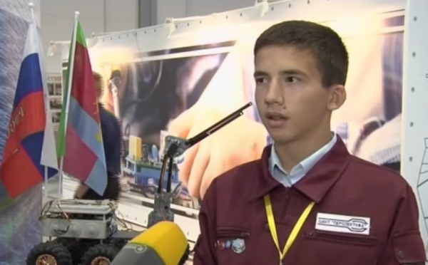 Молодой курганинский ученый Анатолий Краснов со своим проектом робота-садовника стал участником фестиваля в «Экспограде»