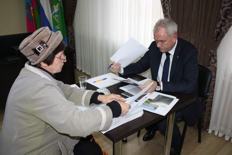 Андрей Ворушилин пообщался с жителями района на традиционном личном приеме. 