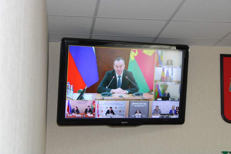 Глава Курганинского района Андрей Ворушилин принял участие в совещании под председательством губернатора Кубани Вениамина Кондратьева