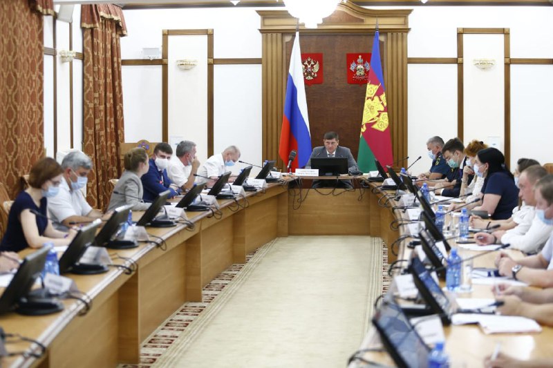 Глава Курганинского района Андрей Ворушилин принял участие в заседании под председательством первого вице-губернатора Андрея Алексеенко