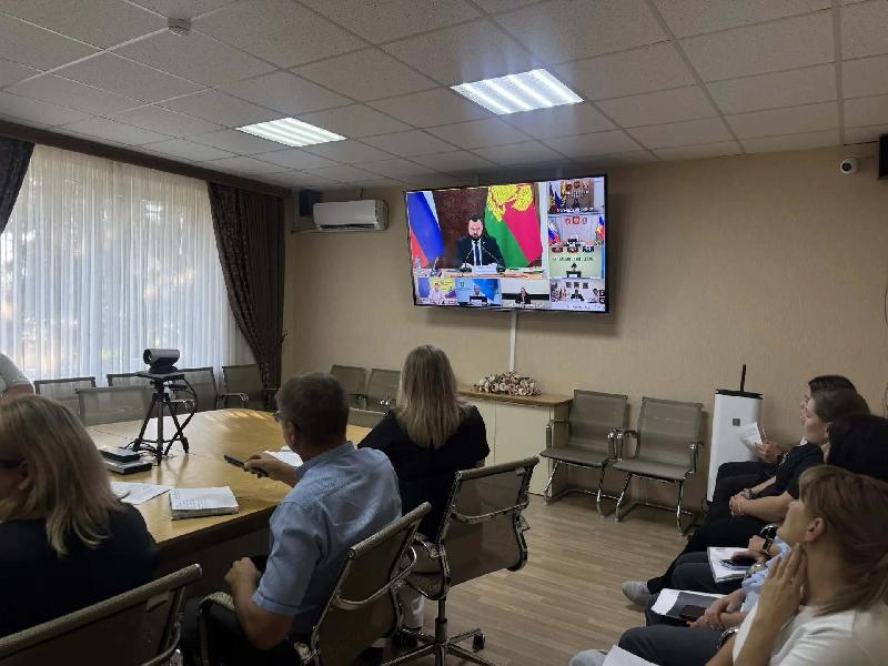 В заседании краевой антинаркотической комиссии под председательством заместителя Губернатора Краснодарского края Александра Агибалова приняла участие исполняющий обязанности главы Курганинского района Светлана Мезрина.