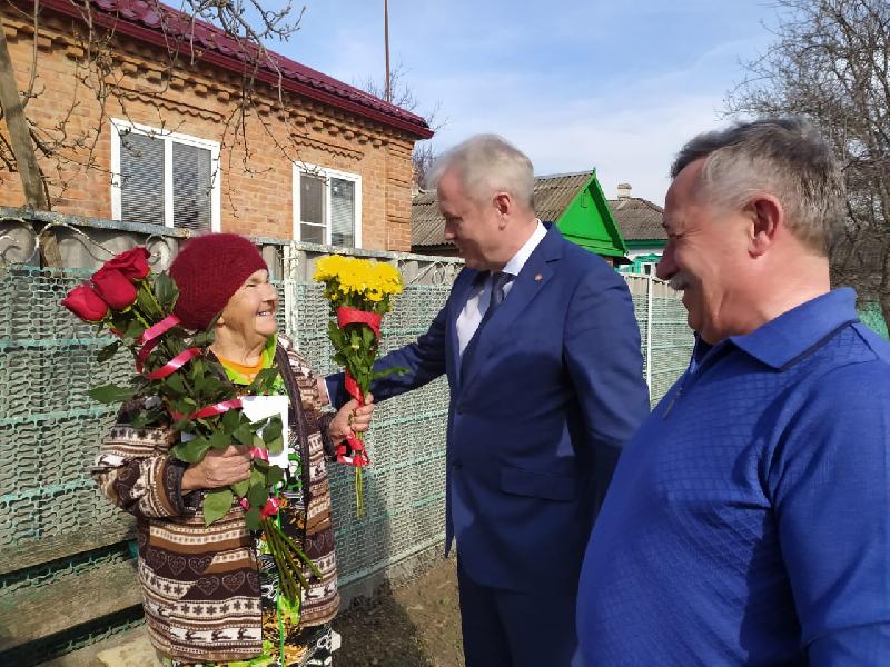 90-летний юбилей отмечает сегодня жительница станицы Михайловской Раиса Дмитриевна Анненко