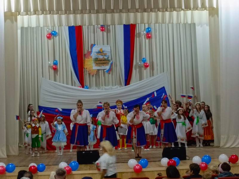 4 ноября в станице Михайловской состоялся праздничный концерт, посвященный Дню народного единства.