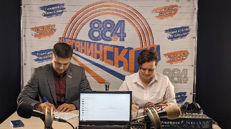 В станице Родниковской Курганинского района 25 марта прошло мероприятие, которое связало деятельность двух комитетов Совета молодых депутатов – по военным вопросам и по вопросам науки и образования.