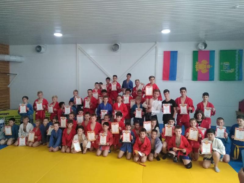 В спортивной школе олимпийского резерва имени Николая Нефедова прошло первенство Курганинского района по самбо