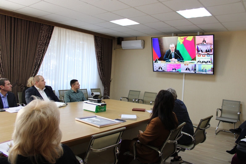 Губернатор Кубани Вениамин Кондратьев провел первое расширенное планерное совещание 2025 года со своими заместителями, руководителями профильных министерств и ведомств и органов исполнительной власти