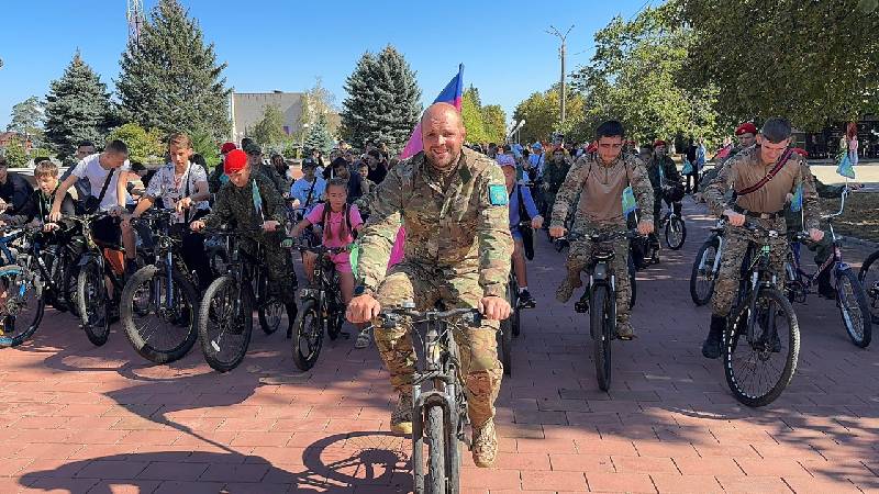 В Курганинске прошел замечательный велопробег, приуроченный к году защитника Отечества и 88-ой годовщине образования Краснодарского края!