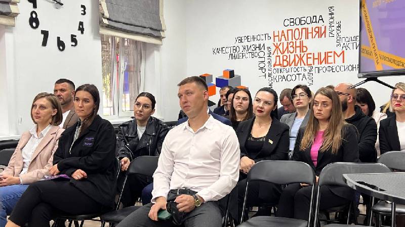 Состоялось рабочее совещание в рамках подготовки к IV Межмуниципальному форуму молодых депутатов Юго-Восточной зоны Краснодарского края