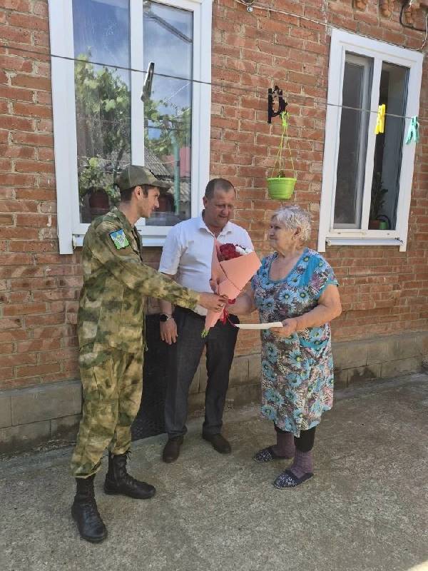 В Темиргоевском сельском поселении чествовали долгожителя и свидетеля истории!