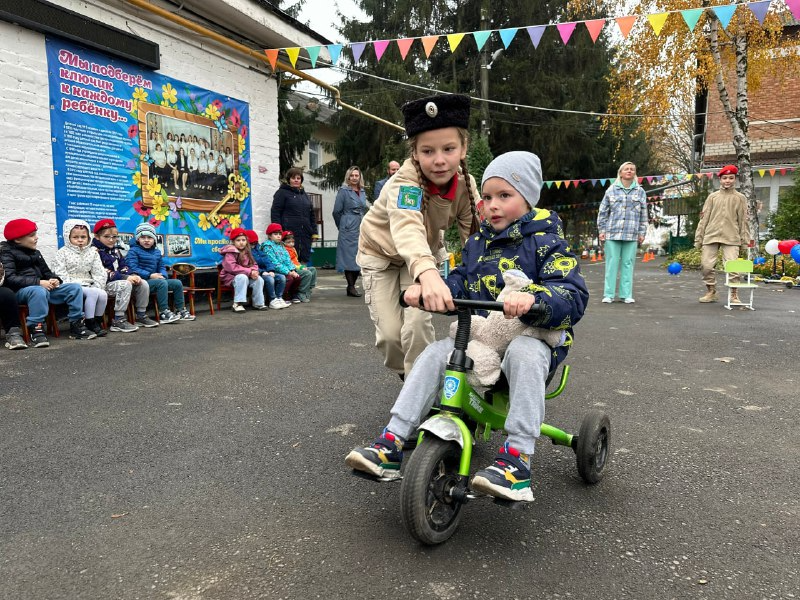 Детский сад № 5 города Курганинска распахнул свои двери для краевого Дня здоровья, превратив его в настоящий фестиваль физической активности и крепкой дружбы!