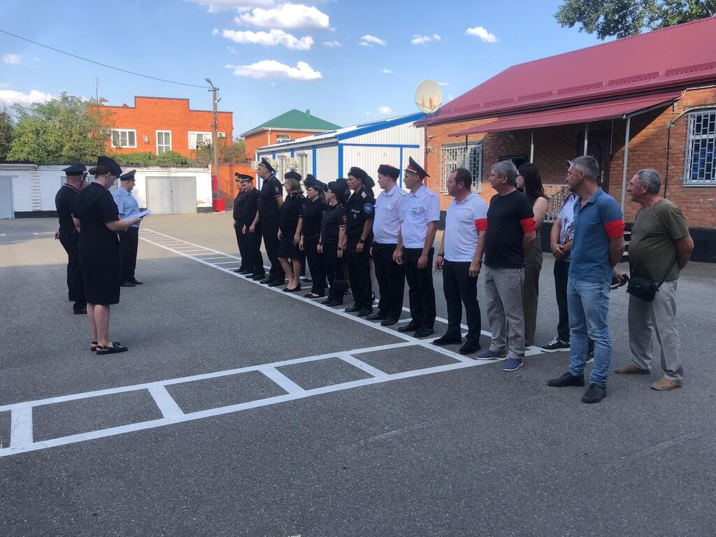 Народными дружинами и казаками Курганинского районного казачьего общества совместно с отделом МВД России по Курганинскому району обеспечена безопасность граждан при праздновании Дня города Курганинска и Курганинского района