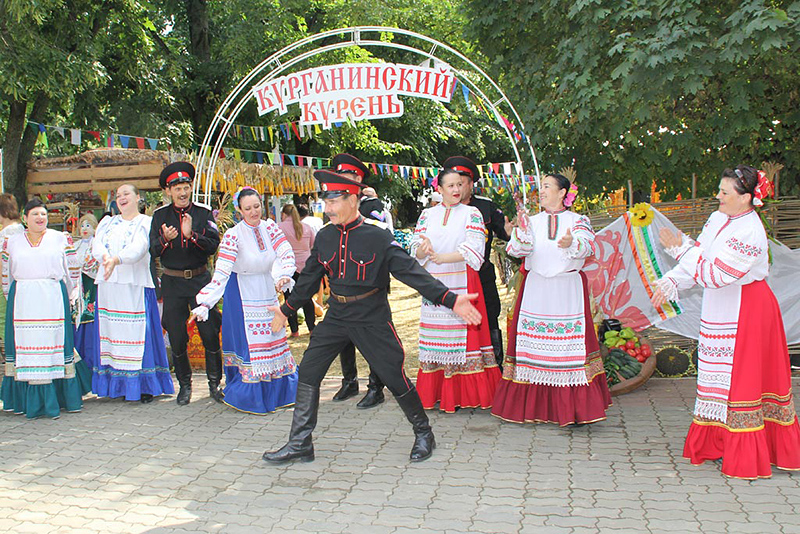 Курганинские «Зори над Лабой» стали победителями фестиваля казачьей культуры