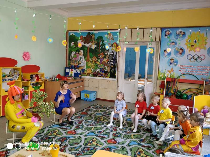 В центре развития ребенка №7 города Курганинска сегодня всех встречал веселый Фиксик