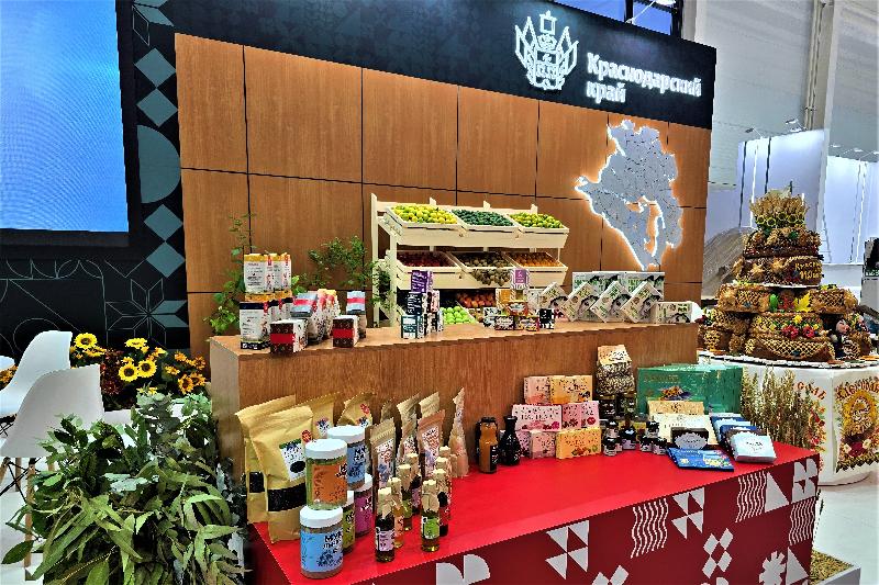 Более 50 предприятий агропромышленного комплекса Кубани представляют продукцию на Всероссийской выставке «Золотая осень» в Москве