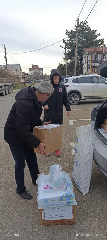 Жители Курганинского района помогают не только в уборке песчаных анапских пляжей