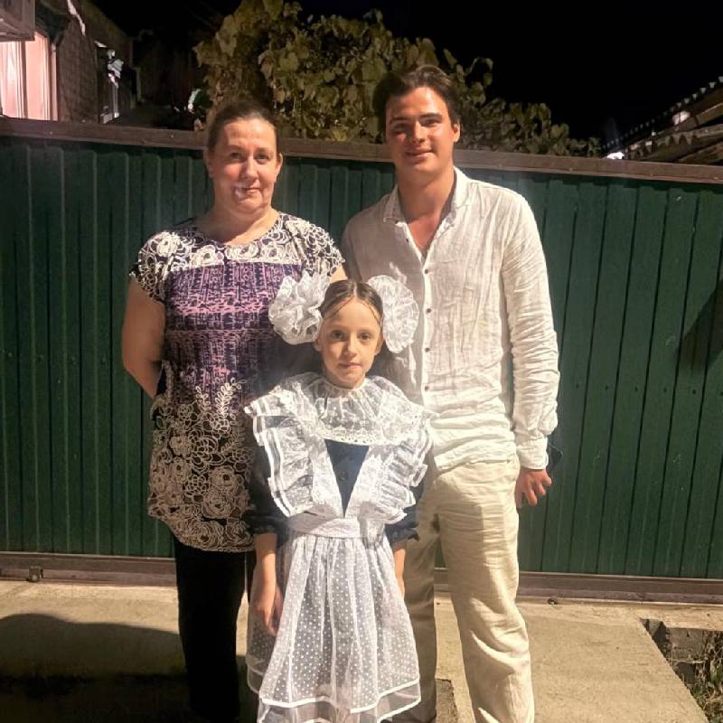 Собери ребенка в школу!