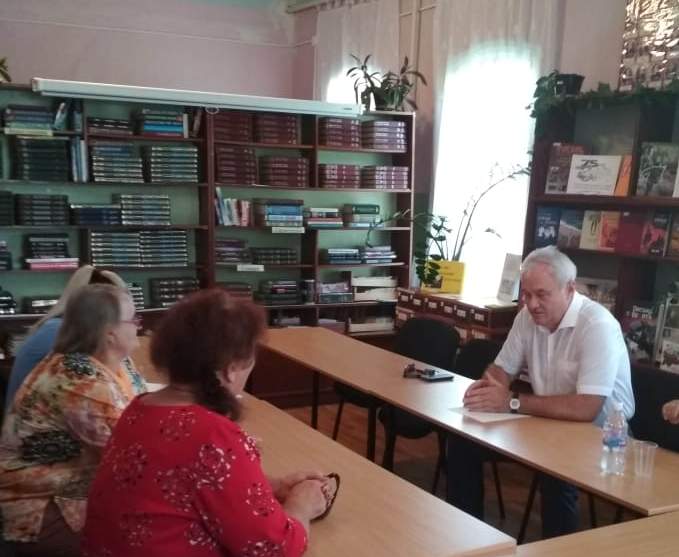 Глава района Андрей Ворушилин провел прием граждан по личным вопросам в Константиновском сельском поселении